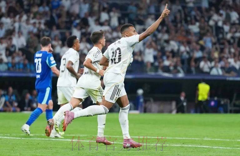 欧冠-爆冷!本泽马点射 皇马1-2遭谢里夫绝杀 欧冠-爆冷!本泽马点射 皇马1-2遭谢里夫绝杀